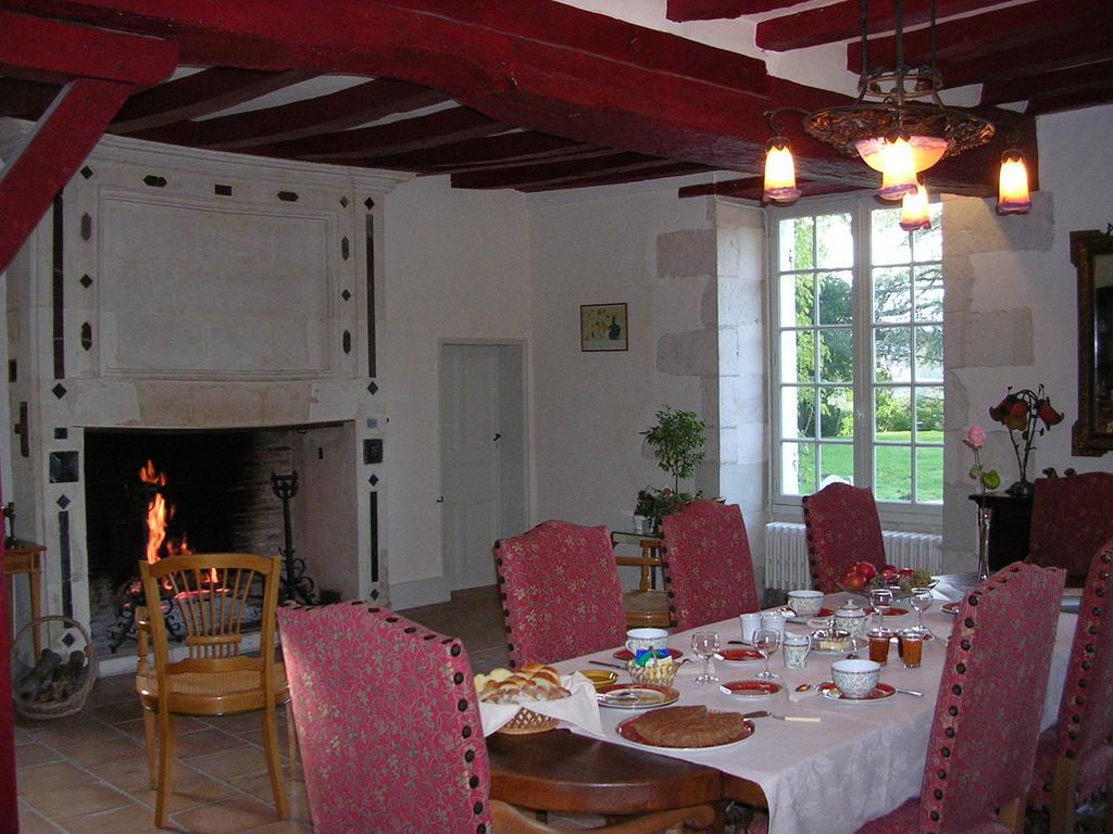 Chateau De La Noblaye Lemere Bagian luar foto